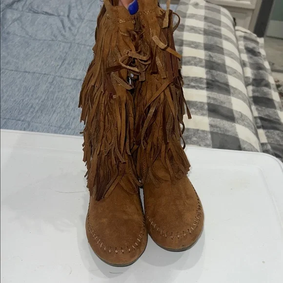 Fringe Suede Tan Boots - Picture 2 of 4